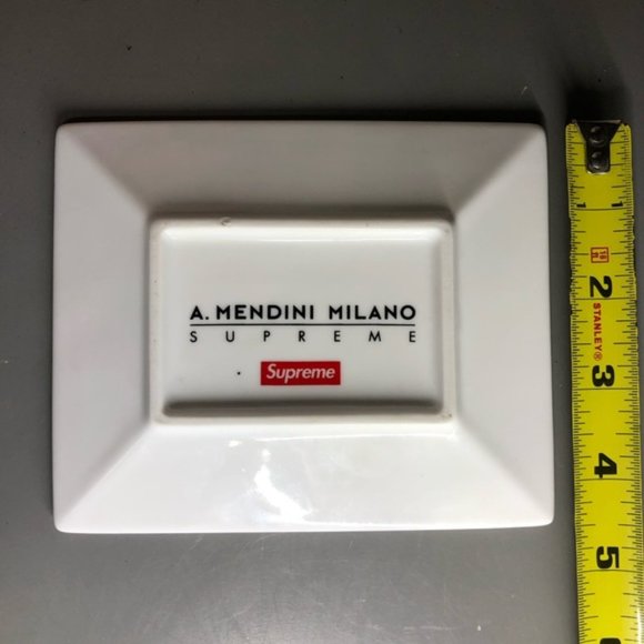SUPREME (NYC) x ALESSANDRO MENDINI MILANO CERAMIC TRAY SET (2.PCS SET) - Picture 9 of 9